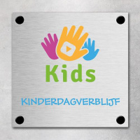 20-x-20-cm-dibond-zwarte-sierdoppen